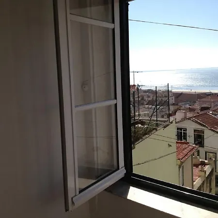 Cozy River View Alfama *